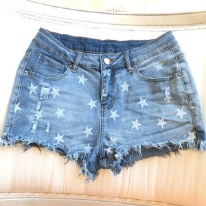 Star Patterned Raw Edge Cut-Off Jean Shorts